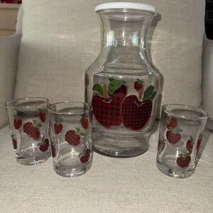 Vintage Apple Anchor Hocking Set Apple Carafe Juice Pitcher and 3 Glasses OLA000